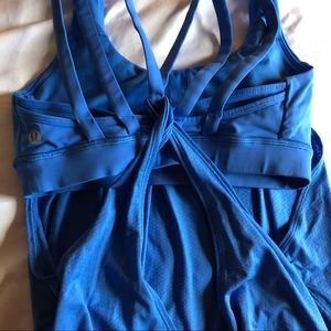 Lululemon tank with built-in bra